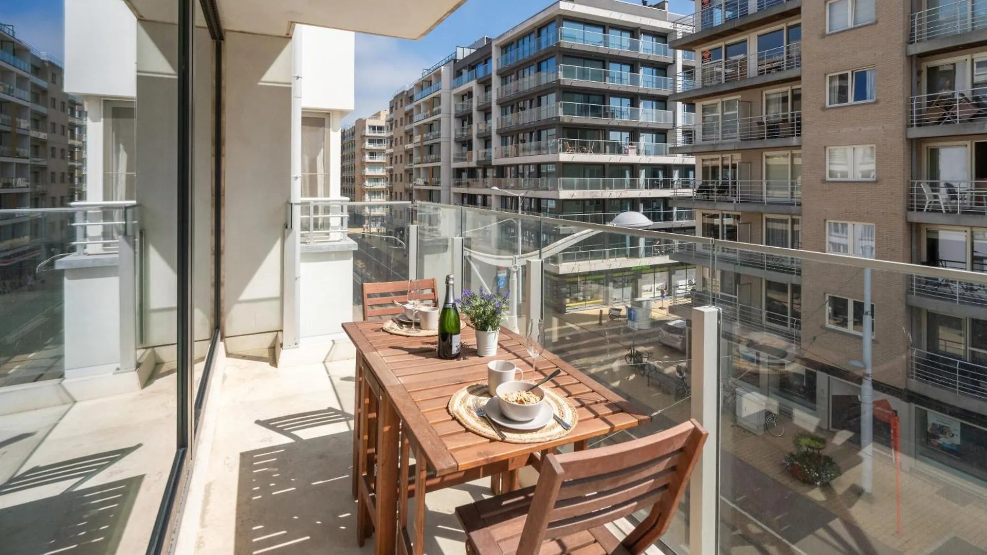 Huys Leo - Appartement Met Top Ligging In Middelkerke 0*,